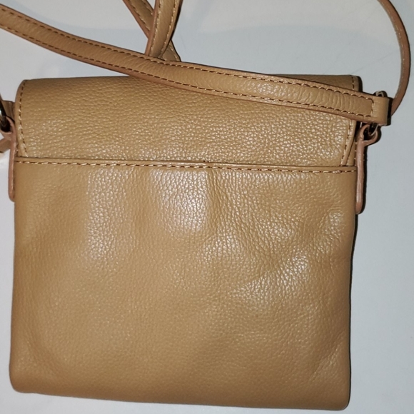 Calvin Klein small light mustard color  shoulder purse with multiple poc… - Picture 6 of 6